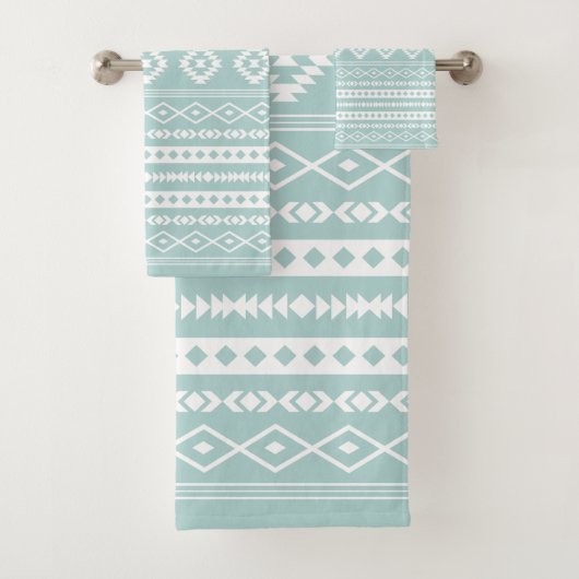 Aztec White op Light Blauwgroen Mixed Motifs Patte Bad Handdoek (Insitu)