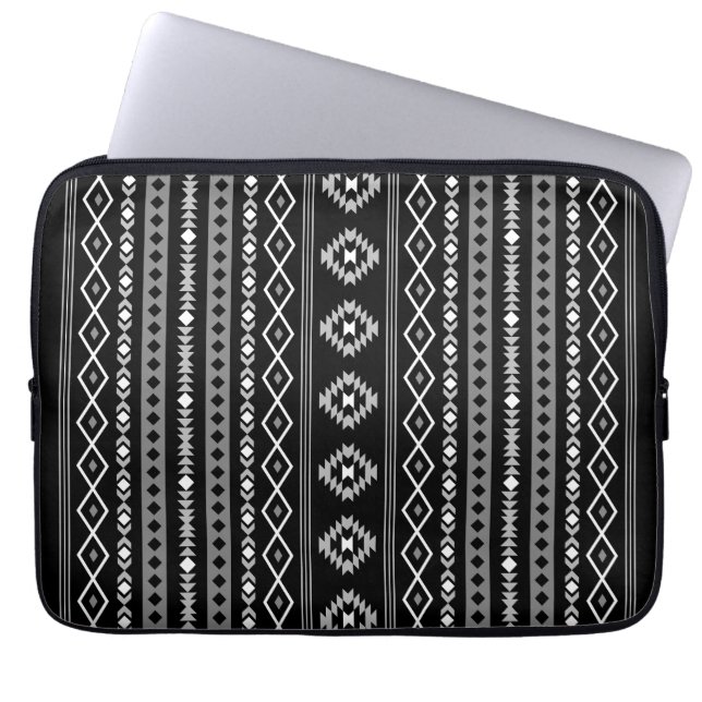 Aztec Wit Grijs Zwart Gemengde Motieven V Patroon Laptop Sleeve (Voorkant)