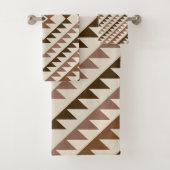 Azteekse diamant motief ontwerp bruin+crème bad handdoek (Insitu)