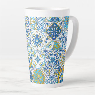 Azulejo tiles in blue and yellow latte mok