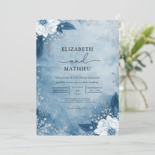 Azure Bloom Frost Romance Wedding Kaart (Staand voorkant)