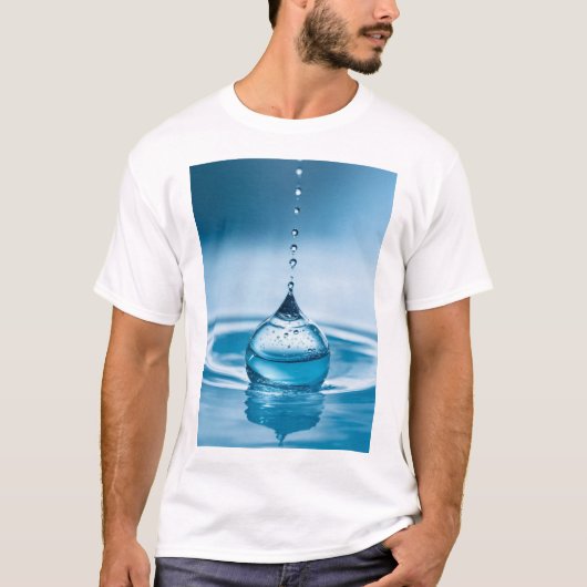 "Azure Elegance - Lichtblauwe waterdruppel op Whi T-shirt (Voorkant)