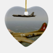 B17G- en B52H-komkommers in de vlucht Keramisch Ornament (Achterkant)