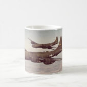 B-29 Superfort mok (Center)