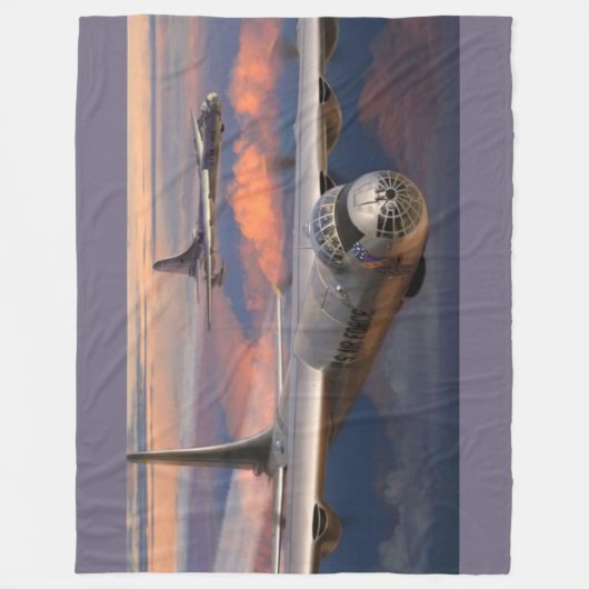 B-36 PEACEMAKER FLEECE DEKEN (Voorkant)