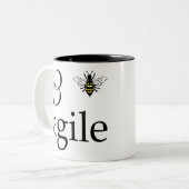 B-agile Tweekleurige Koffiemok (Voorkant links)