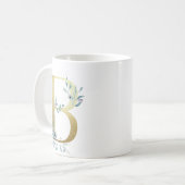 B gouden initiaal met blauw bloemenblad koffiemok (Voorkant links)
