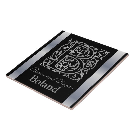 B Monogram en naam "Besque on Black" keramische te Tegeltje (Zijkant)