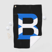 B Monogram overlay op Schotse vlag gtcnt Golfhanddoek (Insitu)