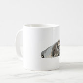 B staat voor Bearded Seal Koffiemok (Voorkant links)