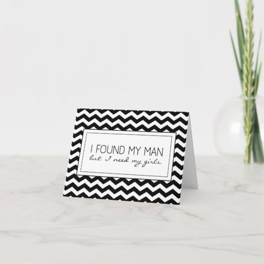 B&W Chevron Striped Matron of Honor Request Kaart (Voorkant)
