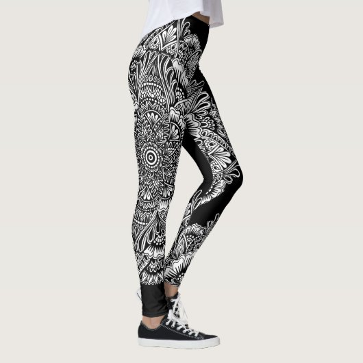 B&W Circular Mandala Leggings (Rechts)