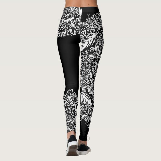 B&W Circular Mandala Leggings (Achterkant)