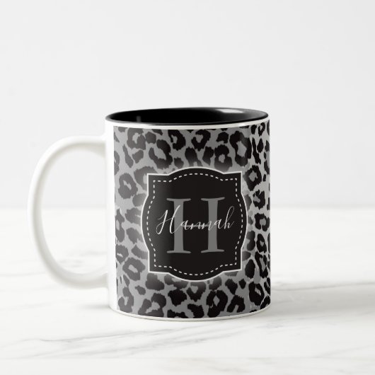 B & W-luipaard met aangepaste monogram en naam Tweekleurige Koffiemok (Links)