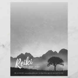 B&W Natural Reiki Master Yoga Mediation instructeu Briefhoofd