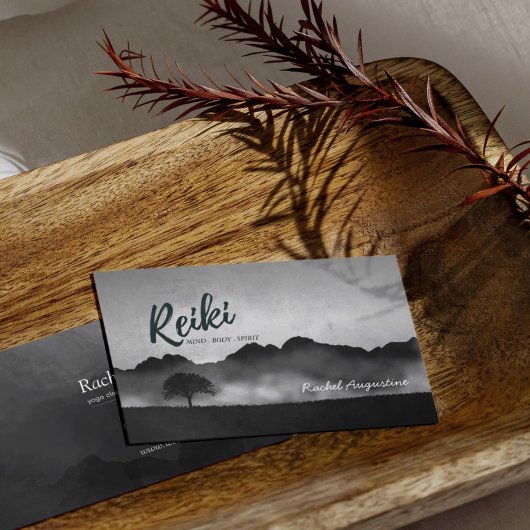 B&W Natural Reiki Master Yoga Mediation instructeu Visitekaartje