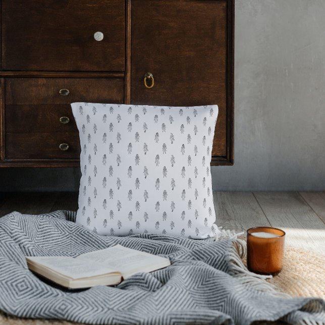 B&W  Patroon van Victoriaans meisjes uit 1899 Kussen (Creator heeft geüpload)