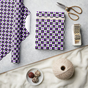 B&W Purple Hearts Beating Cadeaupapier
