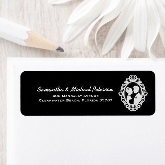 B&W   Silhouetted Bride & Groom Etiket (Insitu)