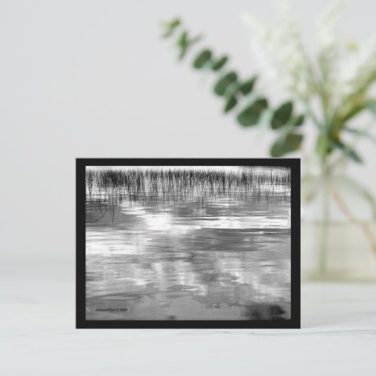 B&W Sky Reflection op Lake met het Briefkaart van  (Staand voorkant)