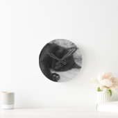 B&W - Slaapende kat Ronde Klok (Huis)