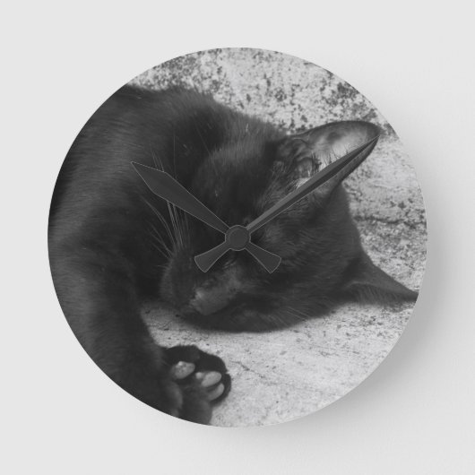 B&W - Slaapende kat Ronde Klok (Voorkant)