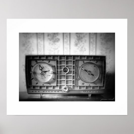 B&W Vintage Klokradio Poster Print (Voorkant)