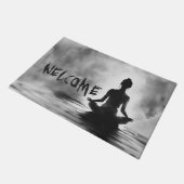 B&W Yoga Meditatie Instructeur Lotus Pose Welkom Deurmat (Schuin)