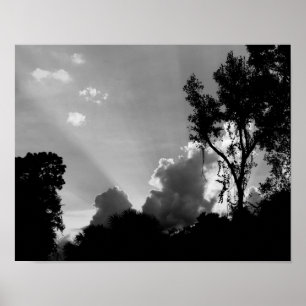 B&W zonnestralen bij zonsondergang - Sky Photo Poster