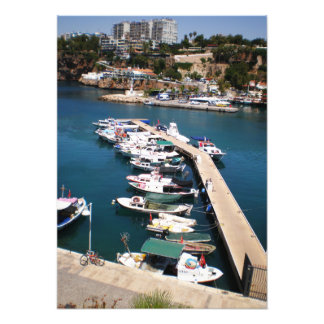 Baai met cruiseschepen in de oude stad van Antalya Foto Afdruk