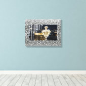 Baas Dame Opgespannen Canvasprint Canvas Afdruk (Insitu (Houten vloer))