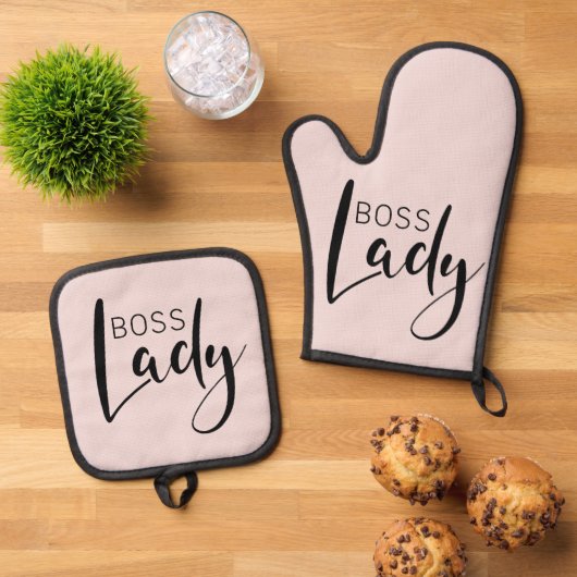 Baas Lady Logo Keukengerei Gift Idee Ovenwant & Pannenlap Set (Top down)