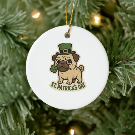 Baas Pug Leprechaun Hoed St.Patrick's Dag Keramisch Ornament (Boom)