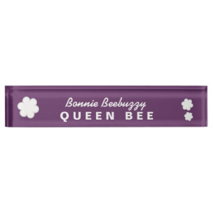 Baas QUEEN BEE Paars met White Flowers V06 Naambordje