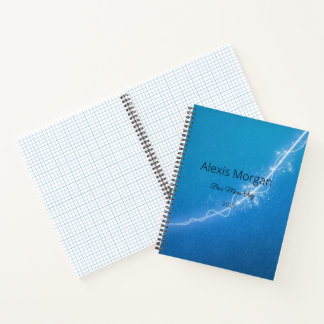 Baas verplaatst dagelijkse planner notitieboek