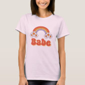 Babe Retro Daisy Rainbow Groovy 70s Bachelorette T-shirt (Voorkant)