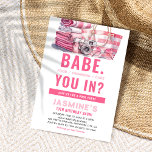 BABE Roze Zwembad Party Meisje Verjaardag Kaart<br><div class="desc">Leuk Babe Roze Zwembad Party Meisjes Verjaardagsuitnodiging. Design heeft een eenvoudige witte achtergrond, met de kop 'BABE. Eten, zwemmen, taart, You In?', met pop roze en pastel roze waterverf zwemmen accessoires. De moderne sans lettertype sjabloon is super eenvoudig aan te passen met behulp van de sjabloon die wordt geleverd. Perfecte...</div>