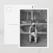 Baboon gekleed in  kleding briefkaart (Voorkant / Achterkant)