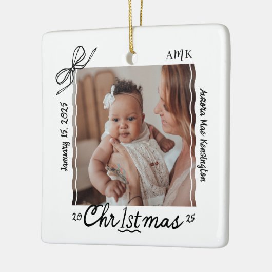 Baby 1e Kerst Minimale Hand Getrokken Krabbel Bow Keramisch Ornament (Links)