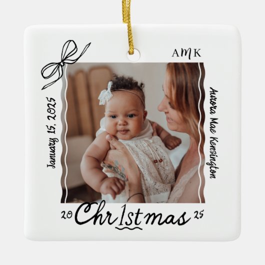 Baby 1e Kerst Minimale Hand Getrokken Krabbel Bow Keramisch Ornament (Voorkant)