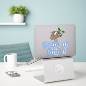 Baby aan boord Blauwe Schattigee luiaard Sticker (Laptop op bureau)