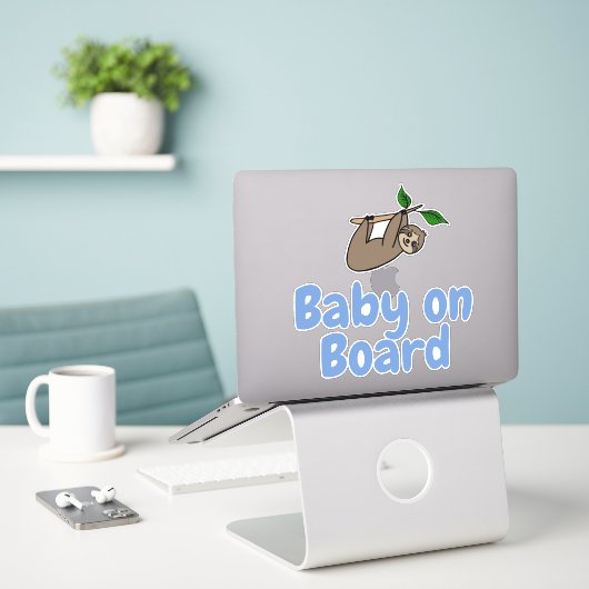 Baby aan boord Blauwe Schattigee luiaard Sticker (Laptop op bureau)