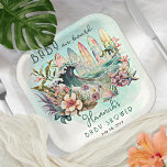 Baby aan boord van het tropisch surfhout Baby show Papieren Bordje<br><div class="desc">Het tropische wc-vormig ontwerp van de exotische florale Baby on Board is een sjabloon van het baby shower met een genderneutraal thema met een tropische flair. Het ontwerp toont een groep kleurrijke surfplanken met de oceaan en een golvende golf tussen een prachtige tropische florale omgeving. Het kleurenschema bestaat uit zachte...</div>