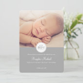 Baby Aankondiging Kaart in Grijs - Het is een jong (Staand voorkant)