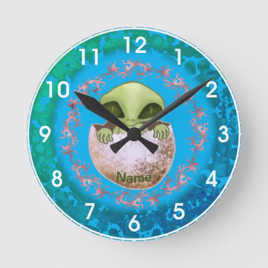 Baby Alien Clock Ronde Klok (Voorkant)