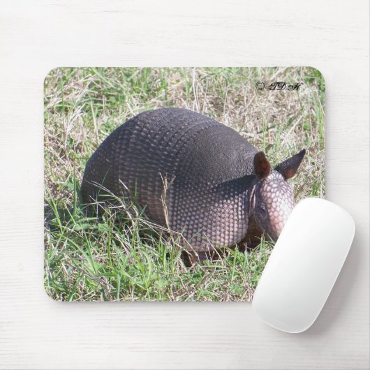 Baby Armadillo ©TDH Muismat (Met muis)