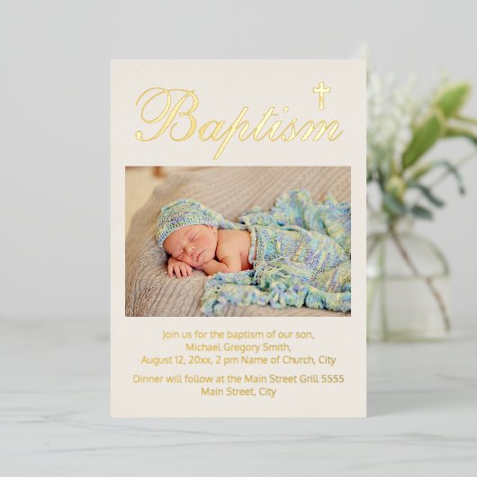 Baby Baptisme Foto Religieuze Kruis Folie Uitnodiging (Staand Voorkant)