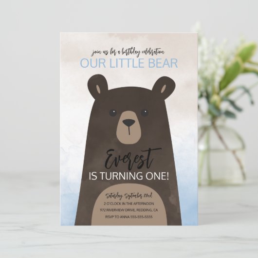 Baby Beer Verjaardagsuitnodiging met blauwe ballon Kaart (Staand voorkant)