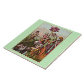 Baby beweegt zich in een mand tegeltje (Zijkant)