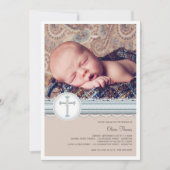 Baby blauw | Beige Photo Christening Invitation Kaart (Voorkant)